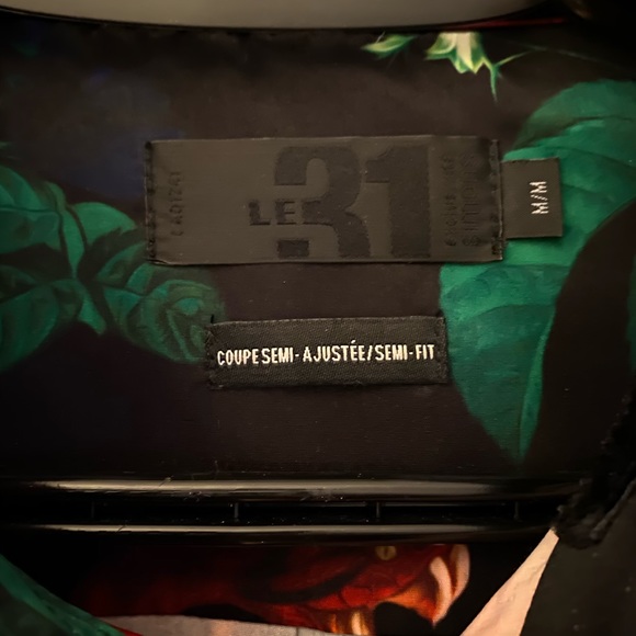 COPY - Men’s satin button down shirt in snake and… - Picture 4 of 5